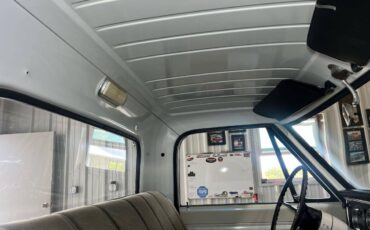 Chevrolet-c10-short-bed-1967-white-21