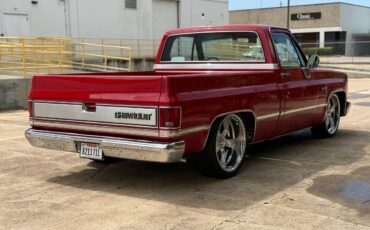 Chevrolet-c10-short-bed-1985-red-4