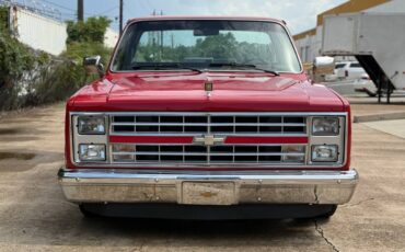 Chevrolet-c10-short-bed-1985-red-5