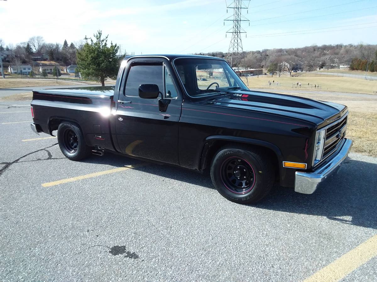 Chevrolet-c10-silverado-1986-black