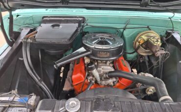 Chevrolet-c10-stepside-1966-green