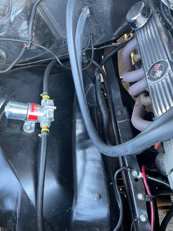 Chevrolet-c10-stepside-1981-custom-13