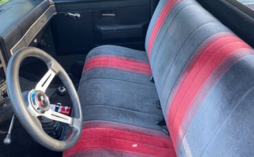 Chevrolet-c10-stepside-1981-custom-19