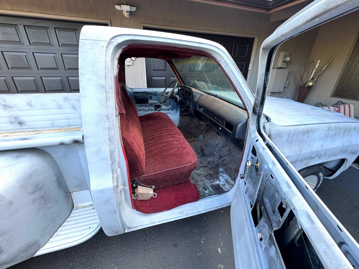 Chevrolet-c10-stepside-electric-1973-grey-11