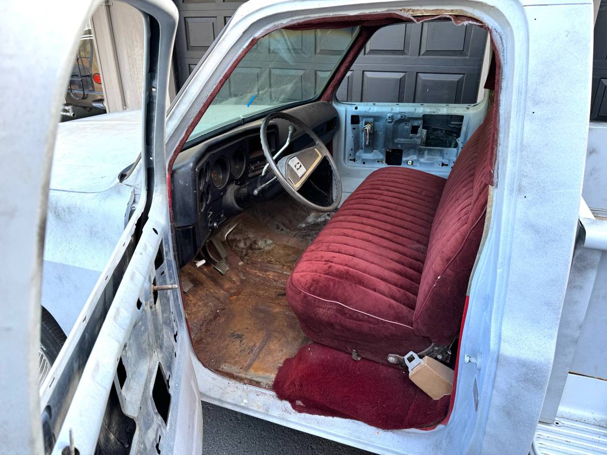 Chevrolet-c10-stepside-electric-1973-grey-4