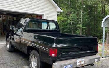Chevrolet-c10-swb-1985-black-2