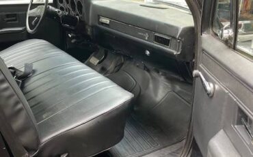 Chevrolet-c10-swb-1985-black-5