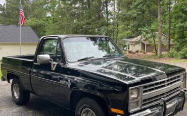 Chevrolet-c10-swb-1985-black-6