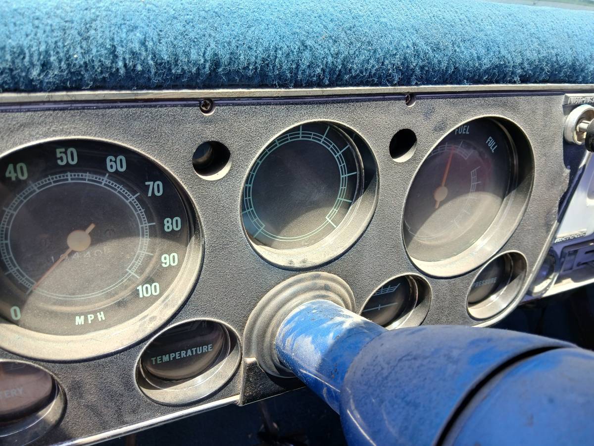 Chevrolet-c10-swb-pickup-1970-10