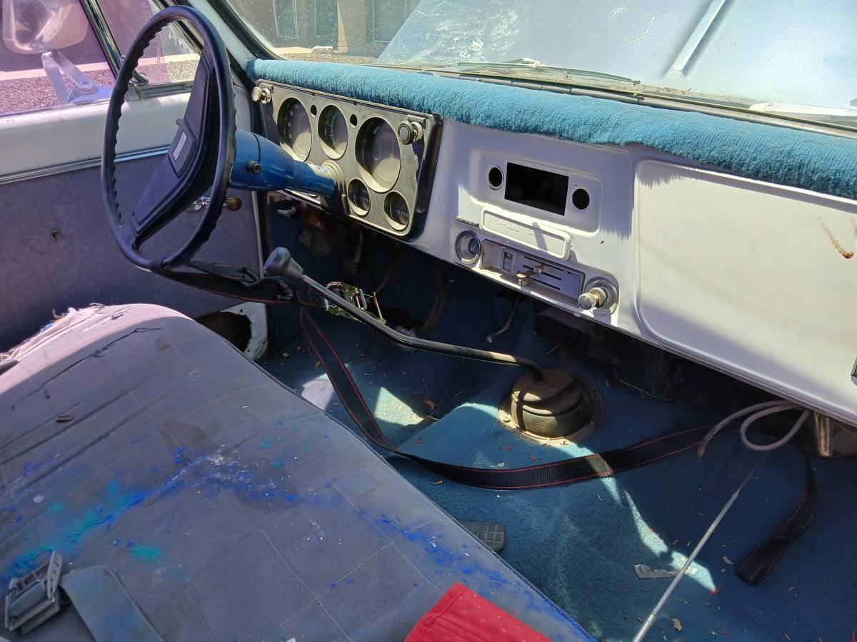 Chevrolet-c10-swb-pickup-1970-11