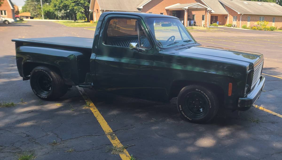 Chevrolet-c10-swb-stepside-1979-green-4