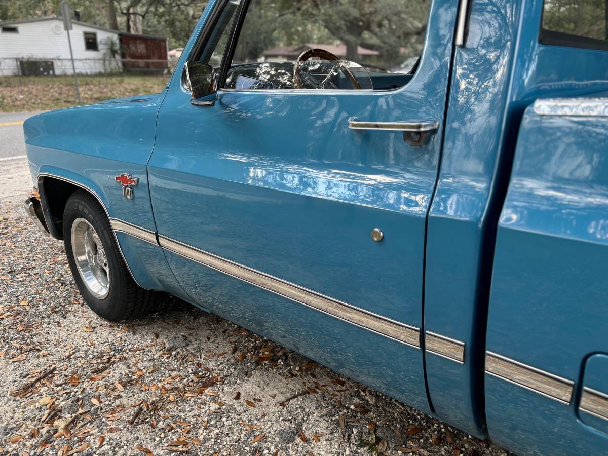 Chevrolet-c10-truck-1981-blue-5