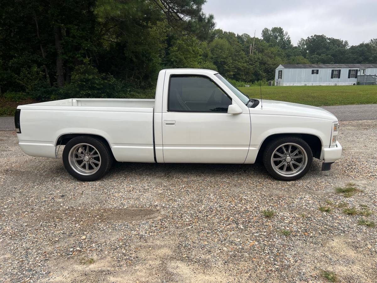 Chevrolet-c1500-1993-white-3