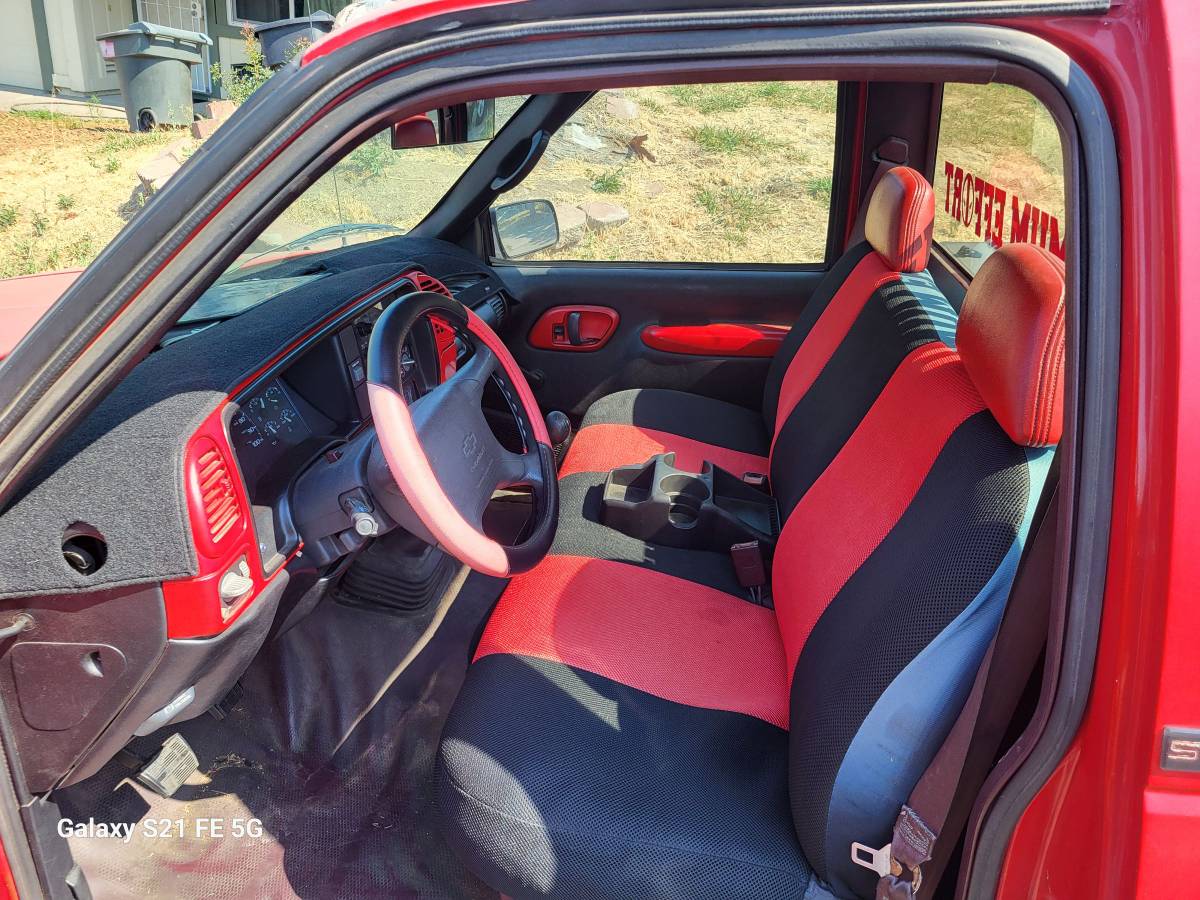 Chevrolet-c1500-pickup-2wd-1995-red-5