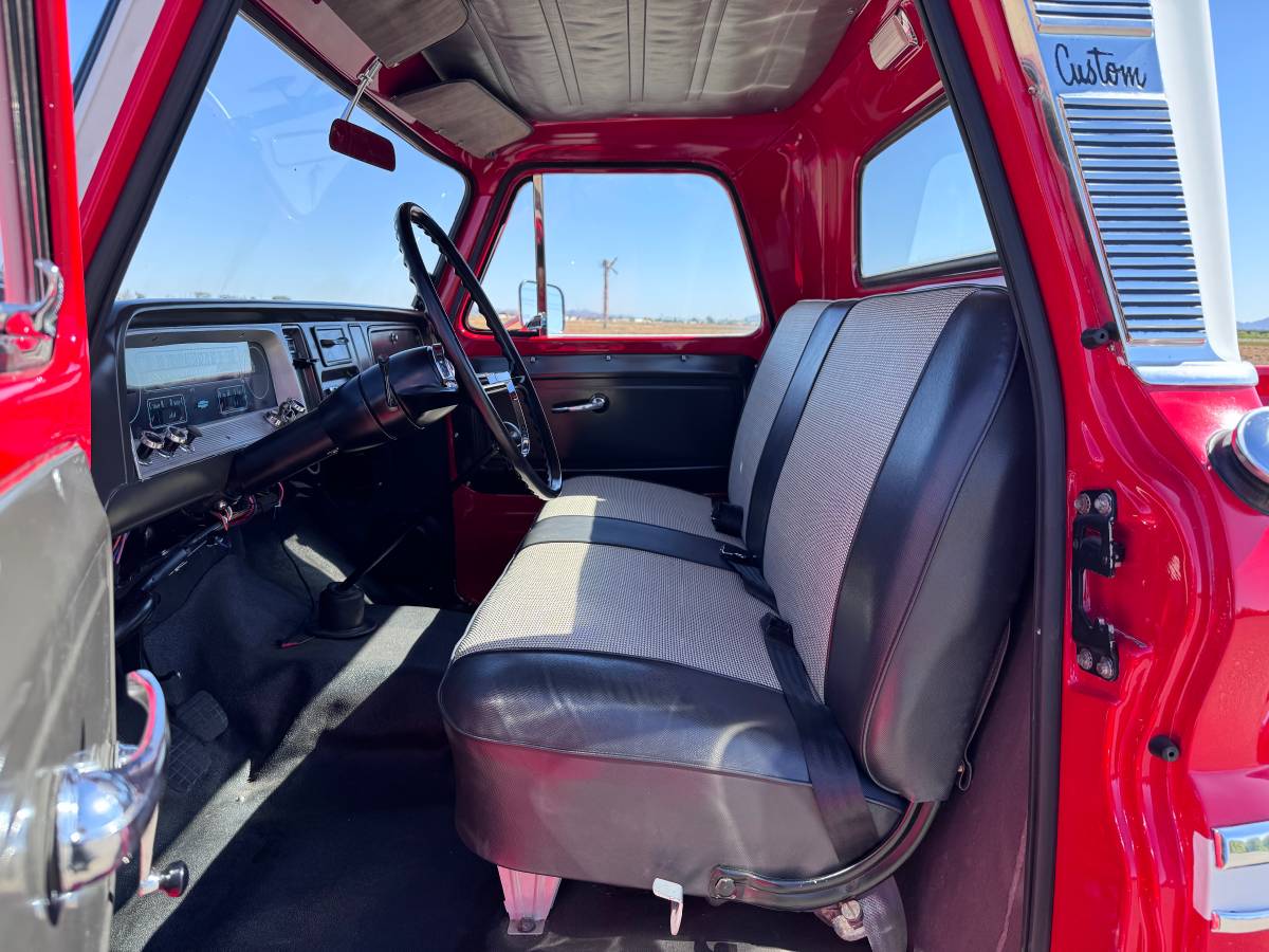 Chevrolet-c20-1966-red-22