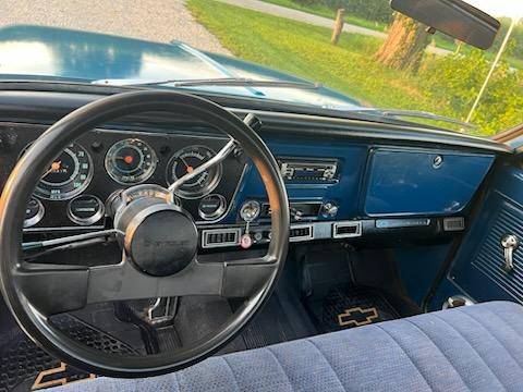 Chevrolet-c20-1968-7