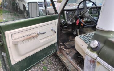 Chevrolet-c20-1972-11
