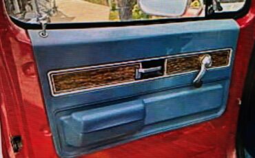 Chevrolet-c20-1973-red-1