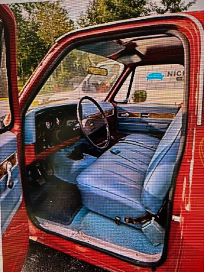 Chevrolet-c20-1973-red-10