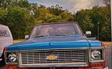 Chevrolet-c20-1973-red-2