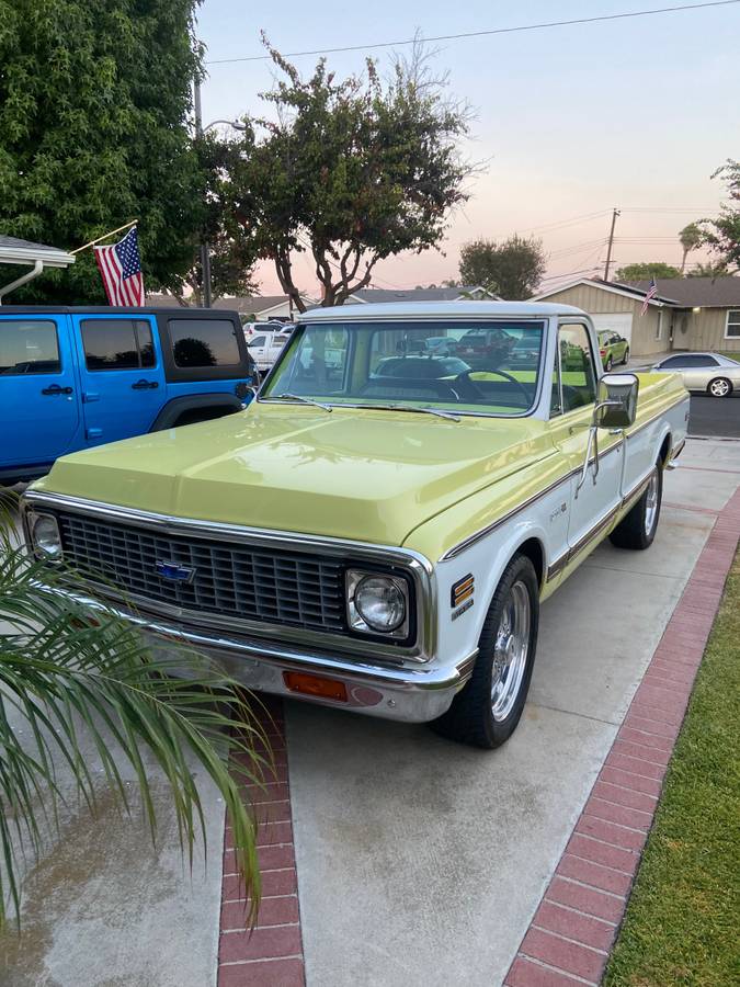 Chevrolet-c20-cheyenne-1971-yellow