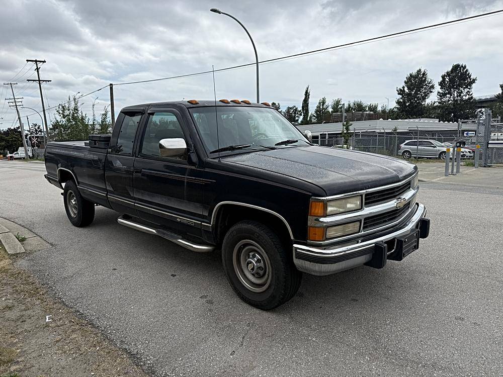 Chevrolet-c2500-1994-black-1