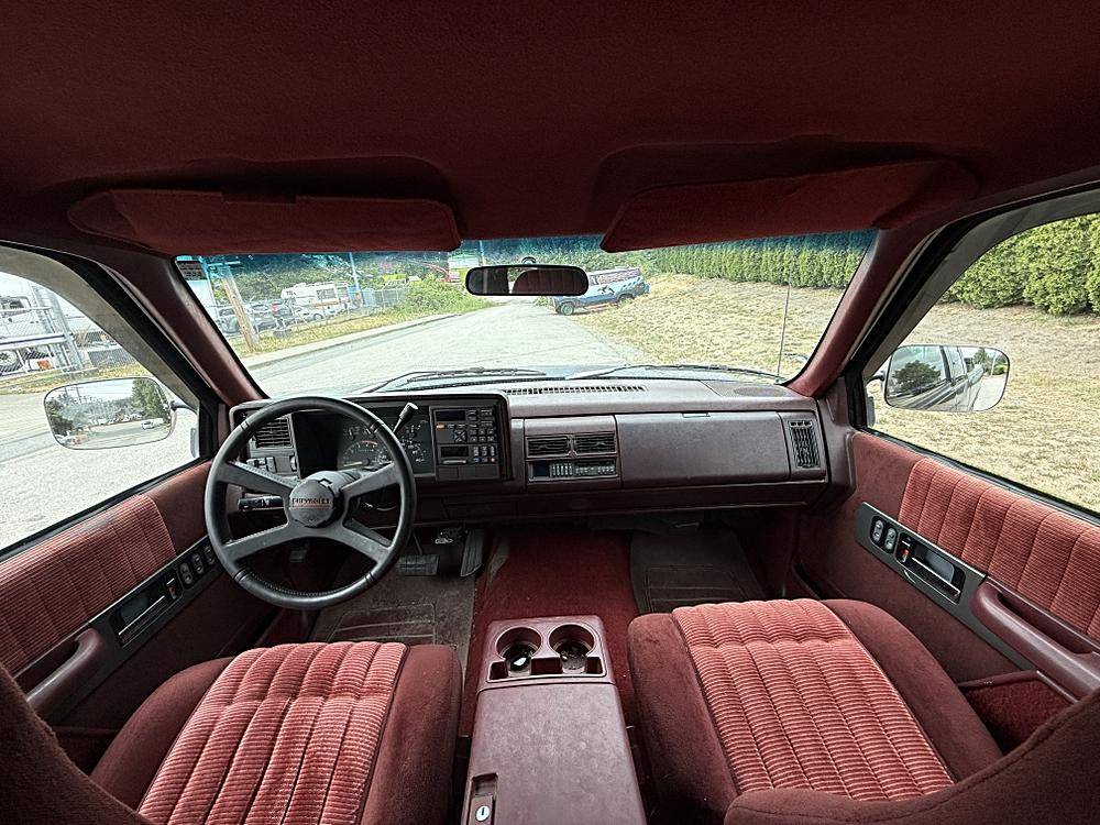 Chevrolet-c2500-1994-black-5