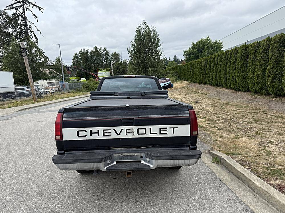Chevrolet-c2500-1994-black-6
