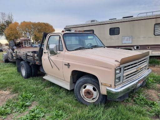 Chevrolet-c30-1985-custom-12