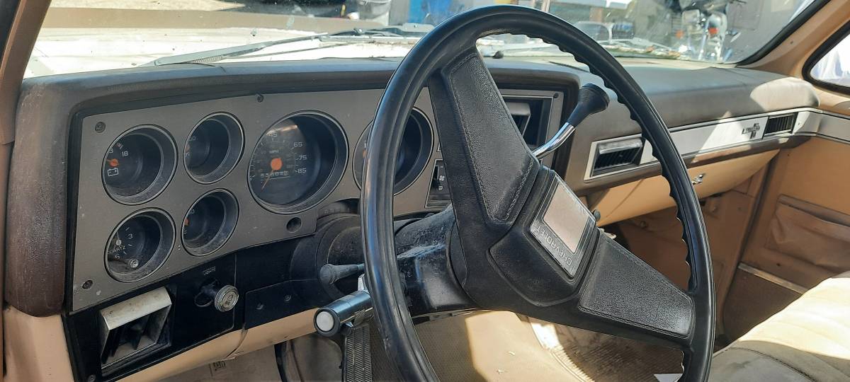 Chevrolet-c30-1985-custom-8