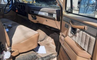 Chevrolet-c30-1985-custom-9