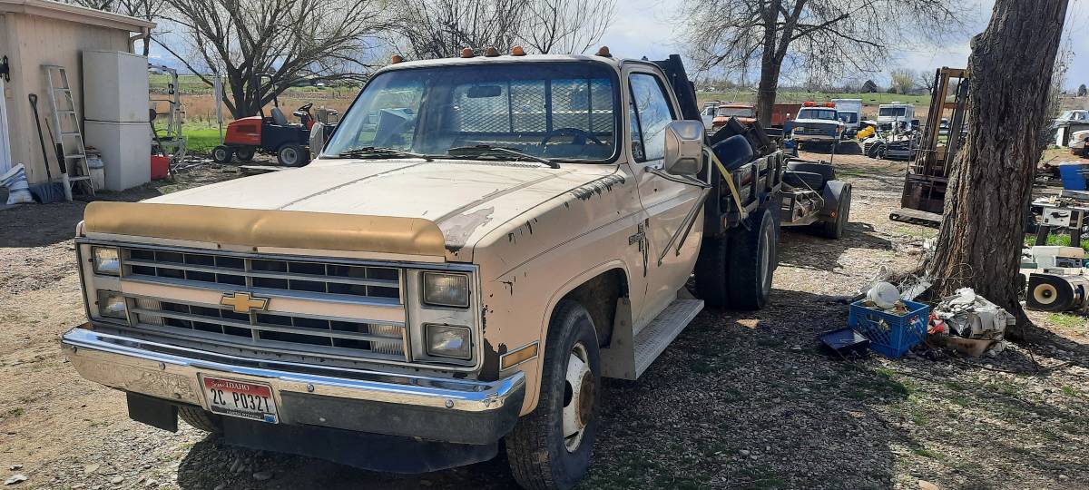 Chevrolet-c30-1985-custom