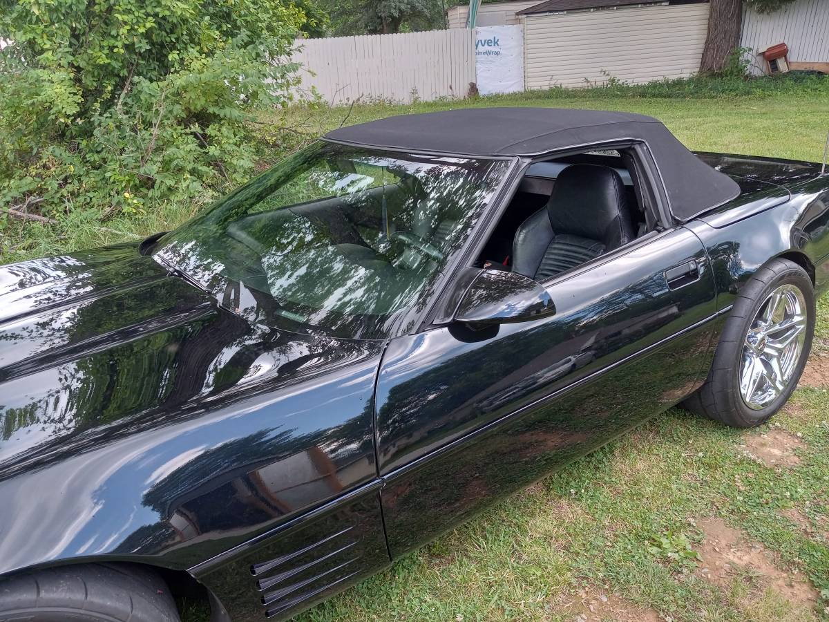 Chevrolet-c4-corvette-1994-black-1