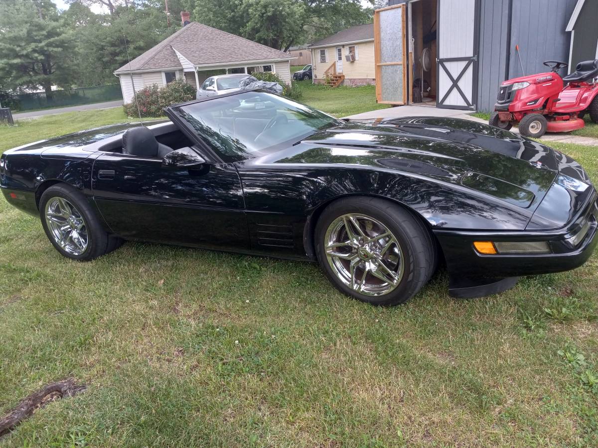 Chevrolet-c4-corvette-1994-black-5