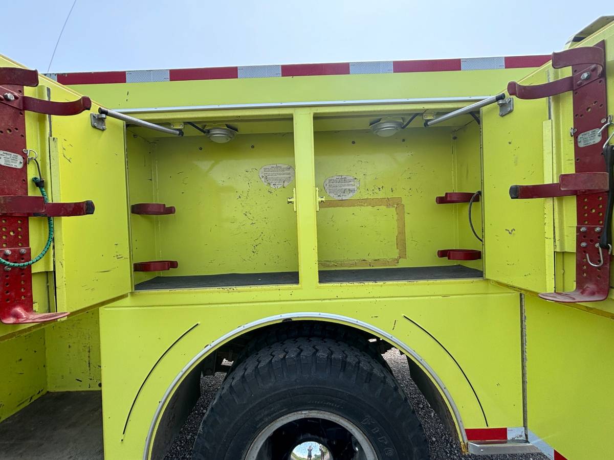Chevrolet-c65-pumper-truck-1978-yellow-17