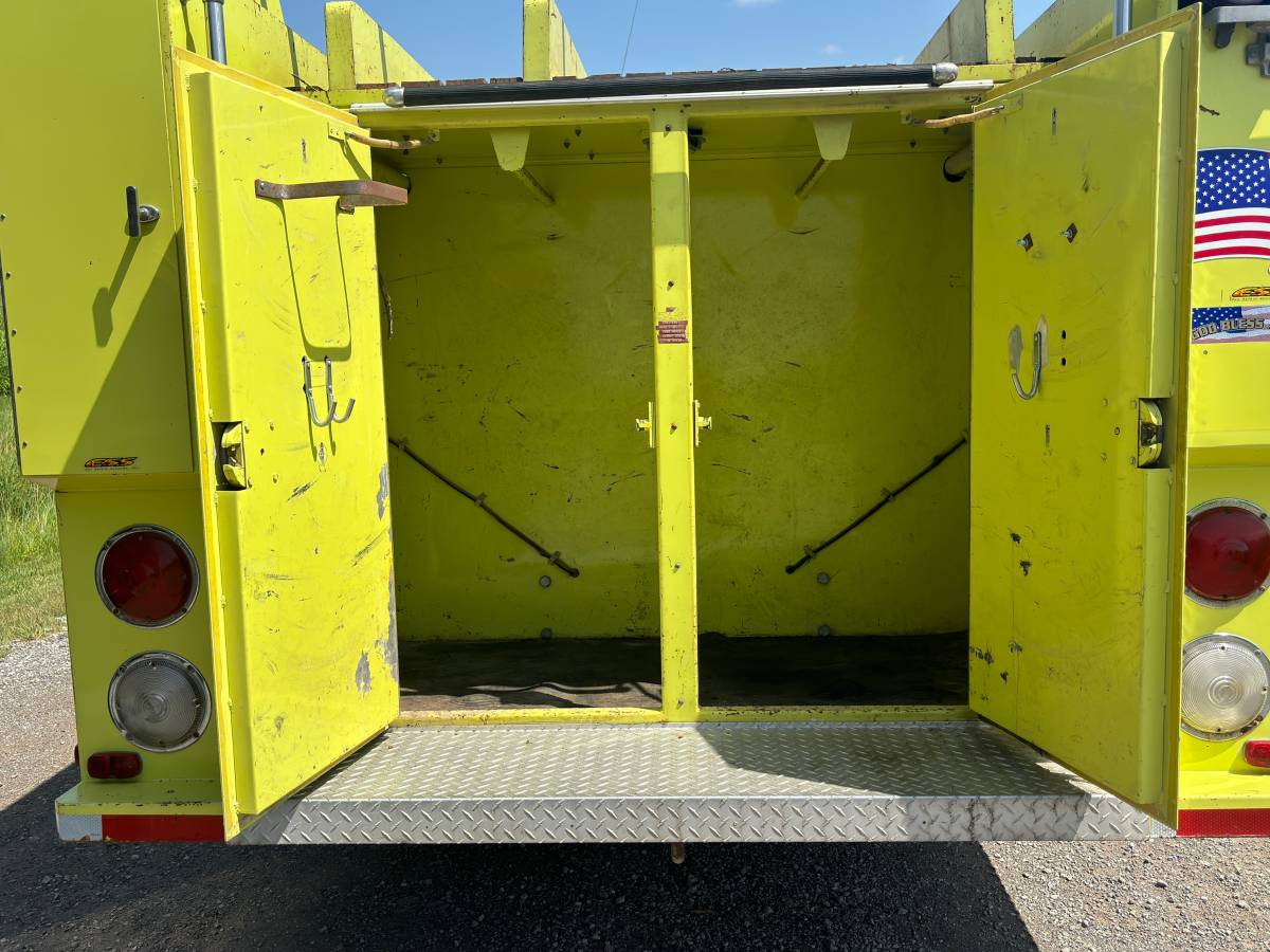 Chevrolet-c65-pumper-truck-1978-yellow-9