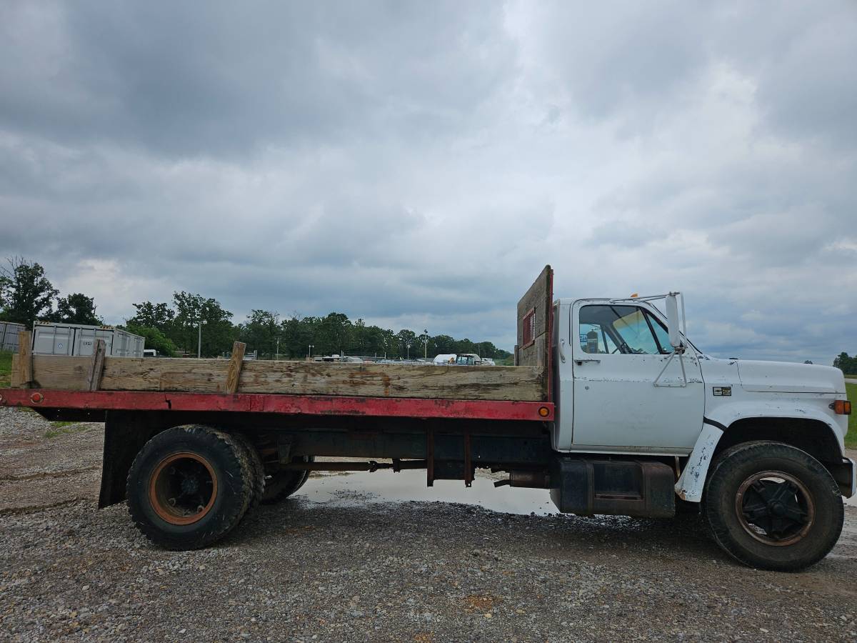 Chevrolet-c70-1984-13