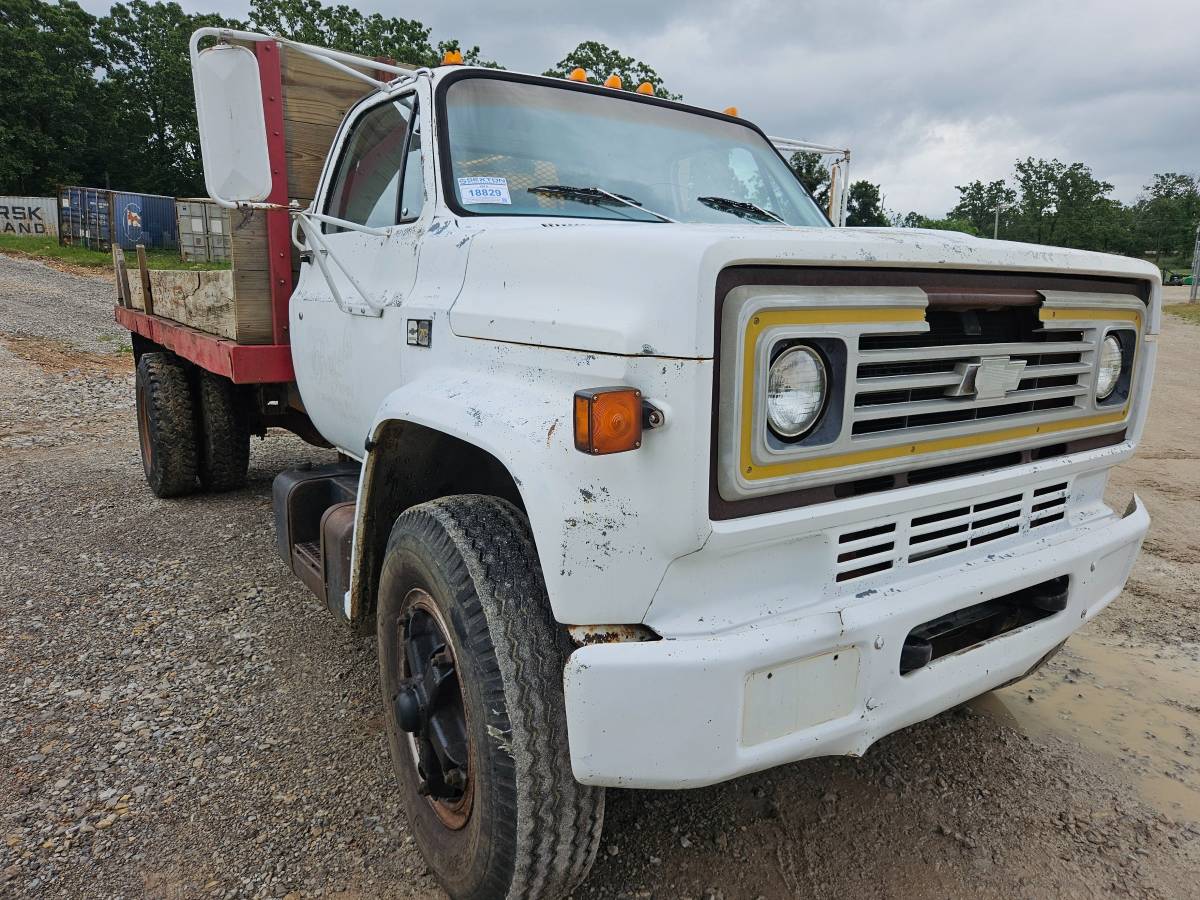 Chevrolet-c70-1984-16