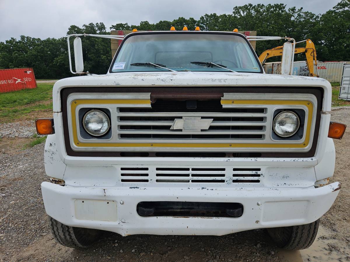 Chevrolet-c70-1984-17