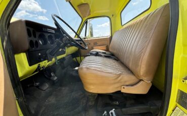 Chevrolet-c70-1985-yellow-10