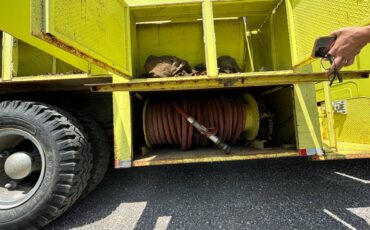 Chevrolet-c70-tank-truck-1985-yellow-10