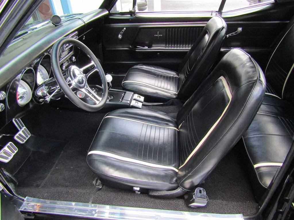 Chevrolet-camaro-1967-black-17