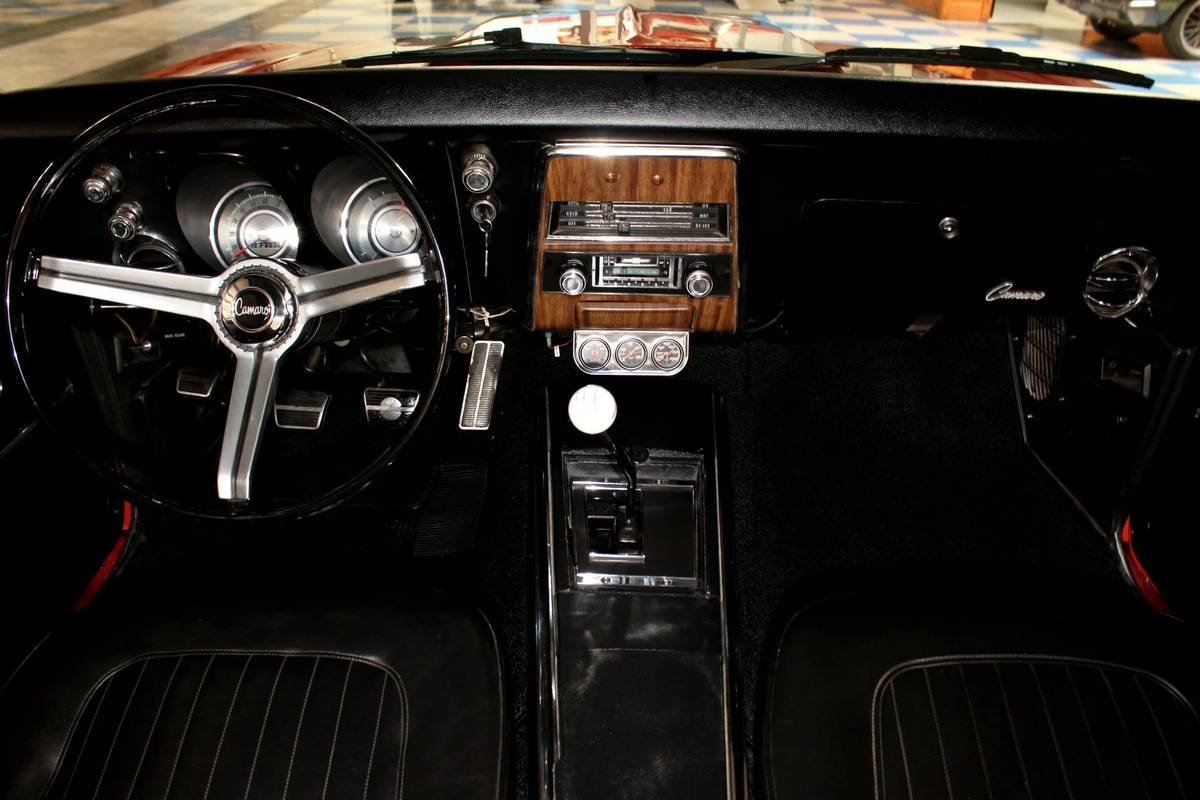 Chevrolet-camaro-1968-11