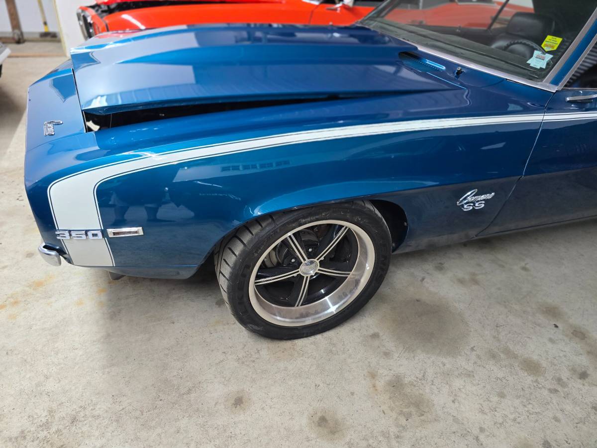 Chevrolet-camaro-1969-blue-14