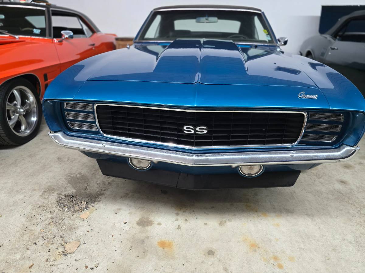 Chevrolet-camaro-1969-blue-19