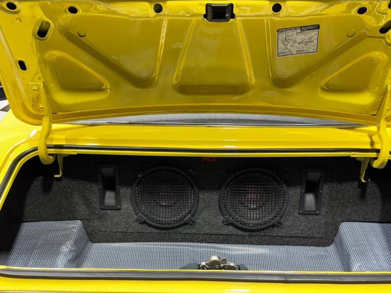 Chevrolet-camaro-1969-yellow-3