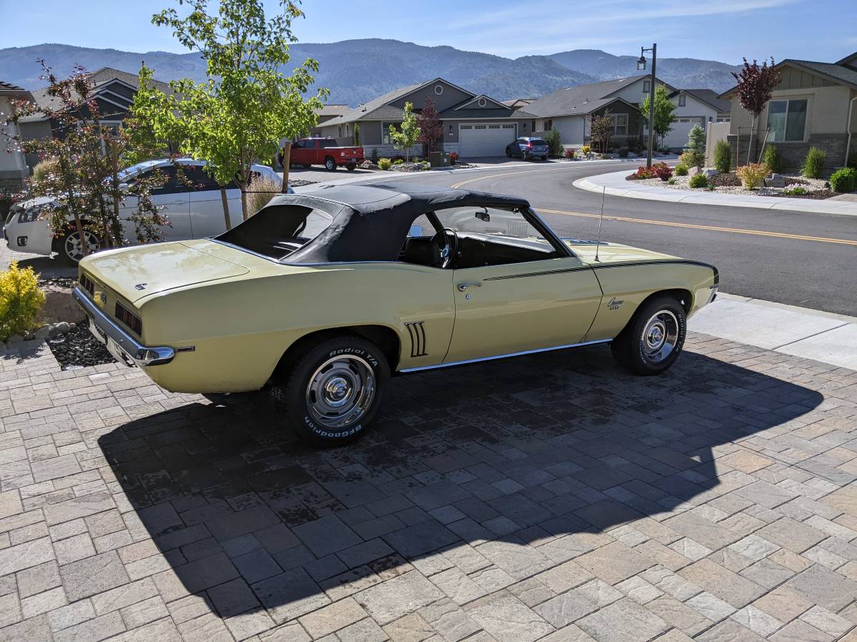 Chevrolet-camaro-1969-yellow-4