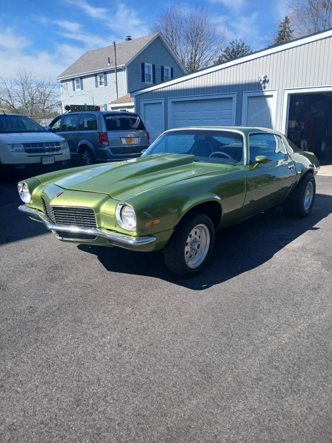 Chevrolet-camaro-1971-green-14