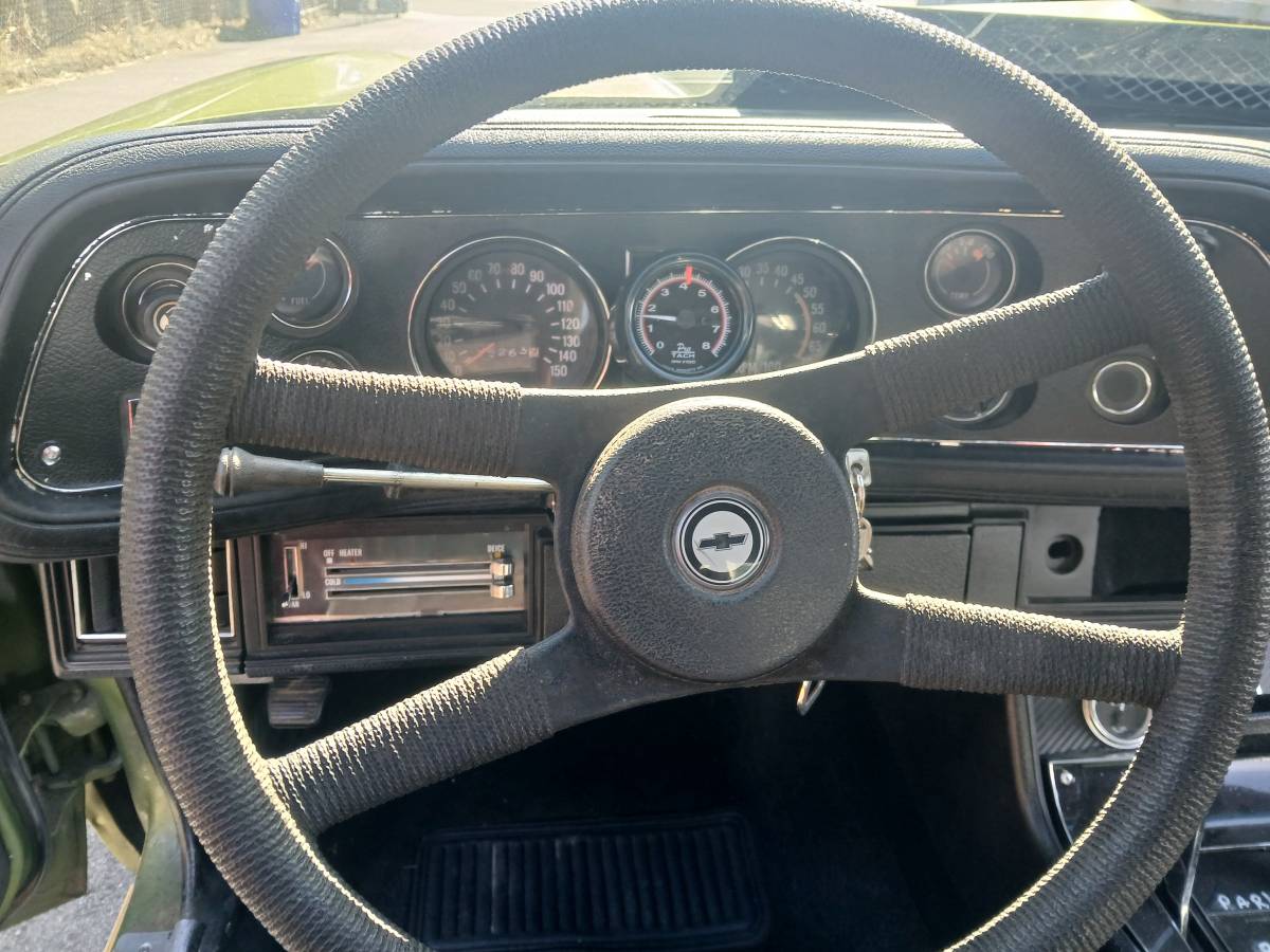 Chevrolet-camaro-1971-green-23