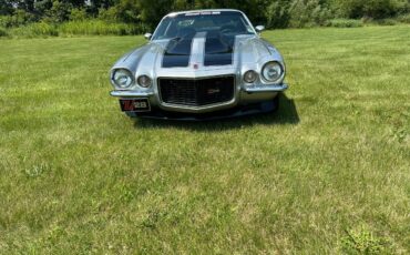 Chevrolet-camaro-1971-silver-10